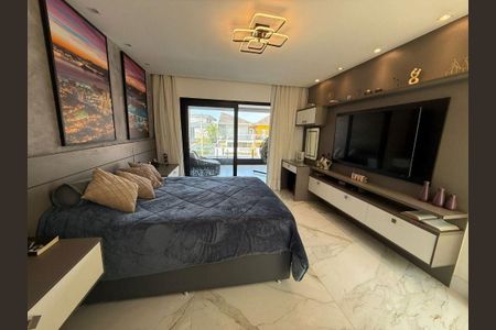 Casa à venda com 3 quartos, 209m² em Camboinhas, Niterói