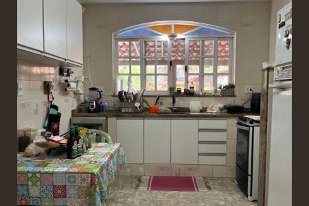 Casa à venda com 3 quartos, 172m² em Itaipu, Niterói