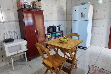 Casa à venda com 4 quartos, 275m² em Condomínio Maracanã, Santo André