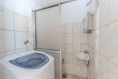 Banheiro Social de kitnet/studio para alugar com 1 quarto, 26m² em Bela Vista, São Paulo