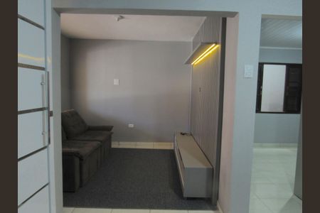 Sala de casa à venda com 3 quartos, 140m² em Vila Yolanda, Osasco