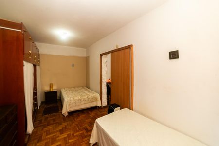 Quarto de apartamento à venda com 1 quarto, 68m² em Lagoinha, Belo Horizonte