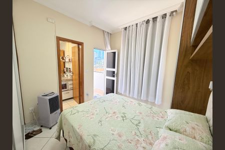 Apartamento à venda com 78m², 2 quartos e 2 vagasQuarto 2