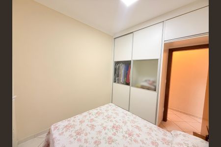Apartamento à venda com 78m², 2 quartos e 2 vagasQuarto 1