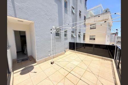 Apartamento à venda com 78m², 2 quartos e 2 vagasVaranda quarto 2