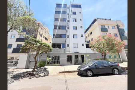 Apartamento à venda com 78m², 2 quartos e 2 vagasFachada 