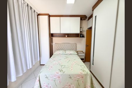 Apartamento à venda com 78m², 2 quartos e 2 vagasQuarto 2