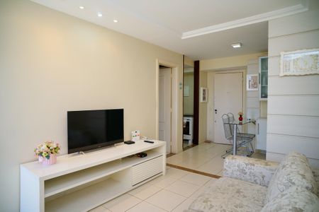 Sala/Cozinha de apartamento para alugar com 1 quarto, 52m² em Icaraí, Niterói