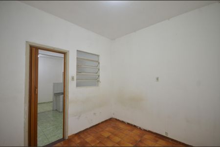 Quarto de casa para alugar com 1 quarto, 65m² em Rocha Miranda, Rio de Janeiro