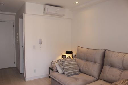 sala  de kitnet/studio para alugar com 1 quarto, 50m² em Santa Cecilia, São Paulo