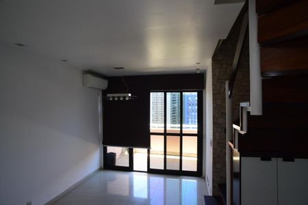 Sala de apartamento para alugar com 2 quartos, 64m² em Barra da Tijuca, Rio de Janeiro