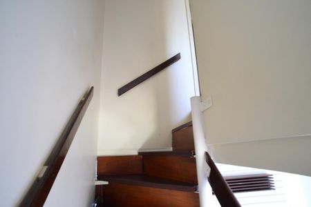 Escada de Acesso de apartamento para alugar com 2 quartos, 64m² em Barra da Tijuca, Rio de Janeiro
