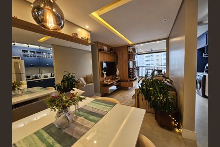 Sala de apartamento à venda com 2 quartos, 68m² em Santo Amaro, São Paulo
