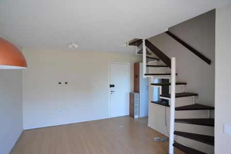 Sala de apartamento para alugar com 2 quartos, 64m² em Barra da Tijuca, Rio de Janeiro