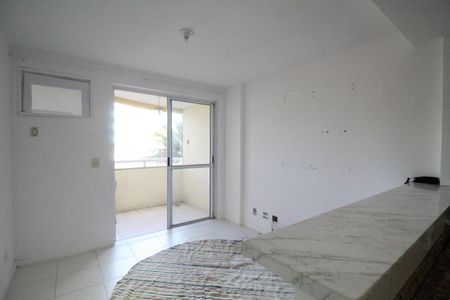 Sala de apartamento para alugar com 1 quarto, 52m² em Barra da Tijuca, Rio de Janeiro