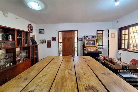 Casa à venda com 3 quartos, 200m² em Maravista, Niterói