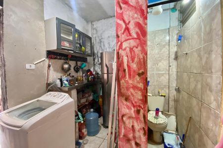 Banheiro  de kitnet/studio para alugar com 1 quarto, 14m² em Copacabana, Rio de Janeiro