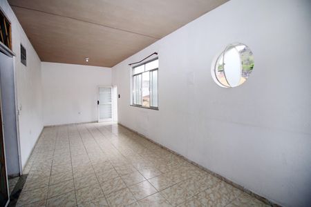 Sala de casa para alugar com 3 quartos, 130m² em Vila Kosmos, Rio de Janeiro