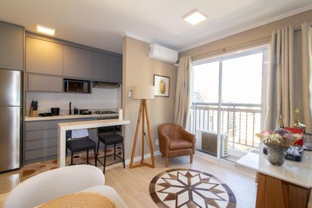 Sala de apartamento à venda com 1 quarto, 46m² em Centro, Campinas