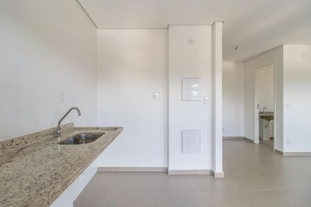 Cozinha de apartamento à venda com 1 quarto, 46m² em Empresarial 18 do Forte, Barueri