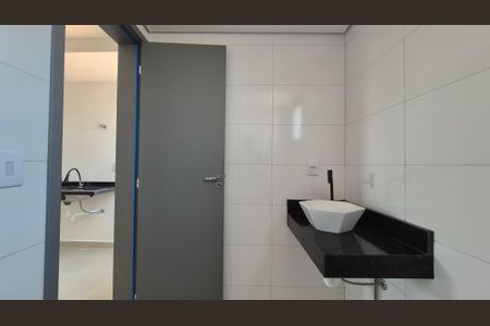 Banheiro  de kitnet/studio à venda com 1 quarto, 20m² em Vila Sao Pedro, Santo André