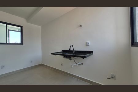 Cozinha  de kitnet/studio à venda com 1 quarto, 20m² em Vila Sao Pedro, Santo André