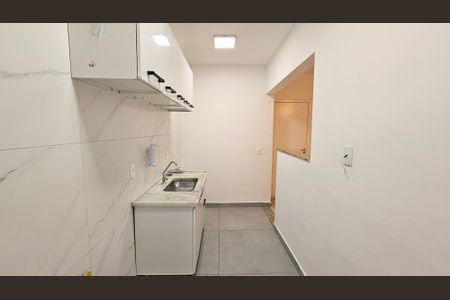 Cozinha e Área de Serviço de apartamento para alugar com 2 quartos, 50m² em Vila Della Piazza, Jundiaí