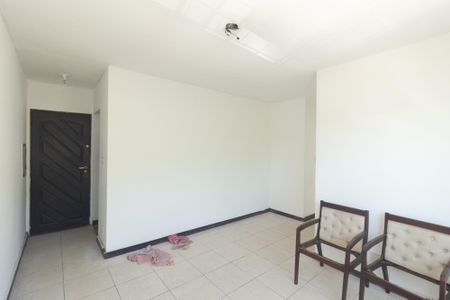 Sala de apartamento para alugar com 3 quartos, 58m² em Campo Grande, Rio de Janeiro
