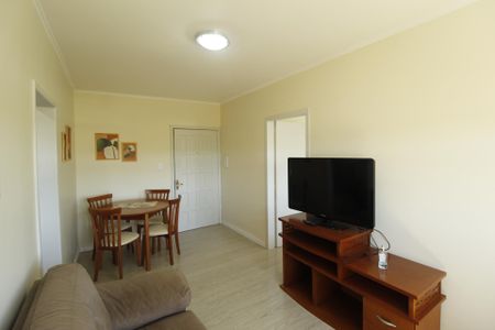 Sala de apartamento para alugar com 1 quarto, 42m² em Jardim Botânico, Porto Alegre