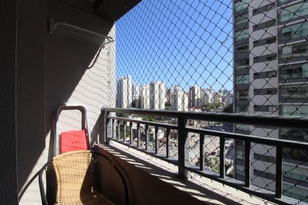 Varanda de kitnet/studio para alugar com 1 quarto, 24m² em Vila Nova Conceição, São Paulo