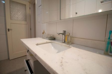 Apartamento à venda com 75m², 2 quartos e sem vaga