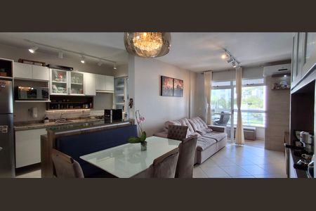 Sala de apartamento para alugar com 2 quartos, 74m² em Itacorubi, Florianópolis