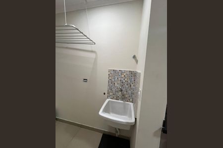 Área de Serviço de apartamento para alugar com 2 quartos, 59m² em Vila Sonia do Taboao, Taboão da Serra