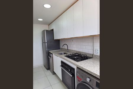Cozinha e área de serviço de apartamento para alugar com 2 quartos, 58m² em São Francisco Xavier, Rio de Janeiro