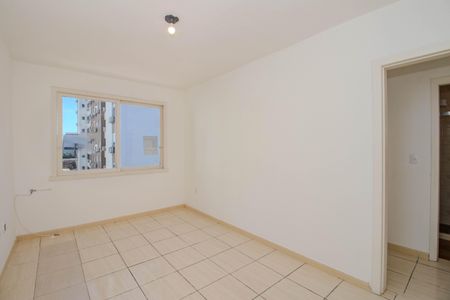 Sala de apartamento para alugar com 1 quarto, 40m² em Passo D’areia, Porto Alegre
