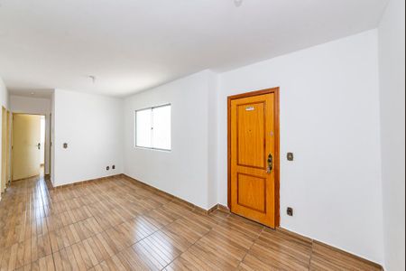 Sala de apartamento para alugar com 3 quartos, 60m² em Estoril, Belo Horizonte