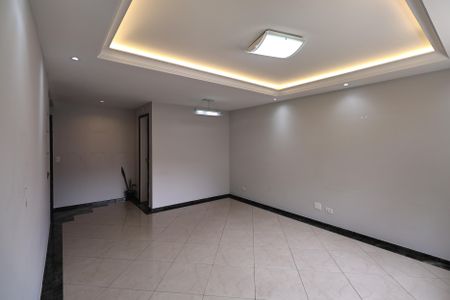 Sala de casa de condomínio à venda com 2 quartos, 155m² em Vila Eldizia, Santo André