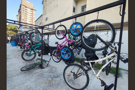 Apartamento à venda com 74m², 2 quartos e 1 vaga Apartamento à venda com 74m², 2 quartos e 1 vagaBicicletário