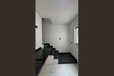 Apartamento à venda com 80m², 2 quartos e 1 vagaCozinha