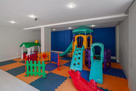 Apartamento para alugar com 110m², 4 quartos e 2 vagasÁrea comum - Salão de festas