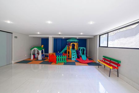 Apartamento para alugar com 110m², 4 quartos e 2 vagasÁrea comum - Salão de festas