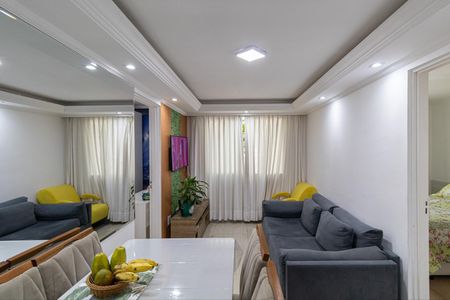 Sala de apartamento para alugar com 3 quartos, 52m² em Cidade Líder, São Paulo