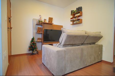 Sala de apartamento para alugar com 2 quartos, 47m² em Rondônia, Novo Hamburgo