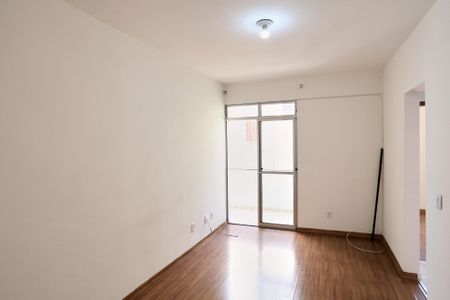 Sala de apartamento à venda com 2 quartos, 58m² em Ipiranga, Belo Horizonte