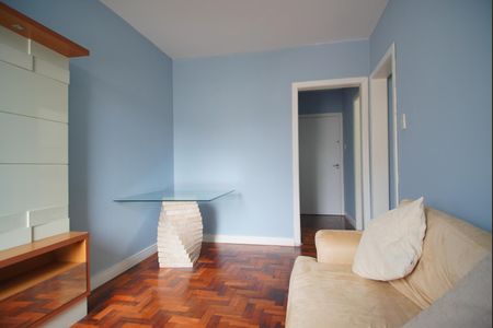 Sala de apartamento para alugar com 2 quartos, 65m² em São João, Porto Alegre