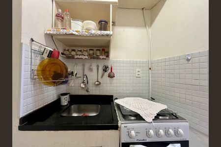 Cozinha de kitnet/studio à venda com 1 quarto, 30m² em Vila Itapura, Campinas