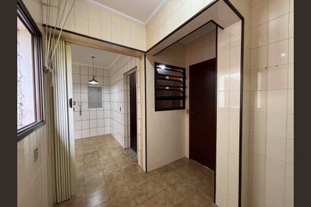 Apartamento para alugar com 180m², 4 quartos e 2 vagasÁrea de serviço