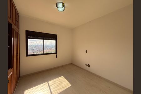 Apartamento para alugar com 180m², 4 quartos e 2 vagasQuarto 2