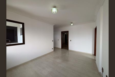 Apartamento para alugar com 180m², 4 quartos e 2 vagasCopa
