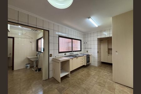 Apartamento para alugar com 180m², 4 quartos e 2 vagasCozinha